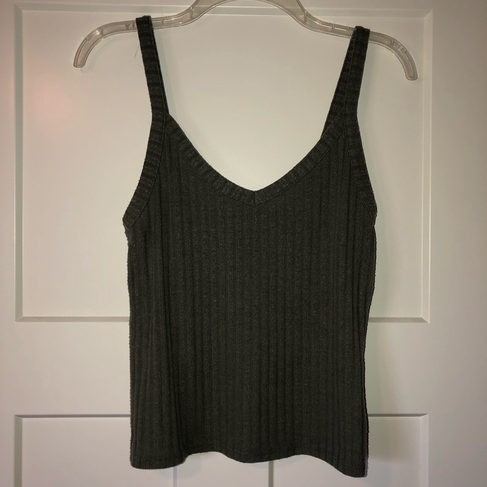 american eagle v-neck tank top